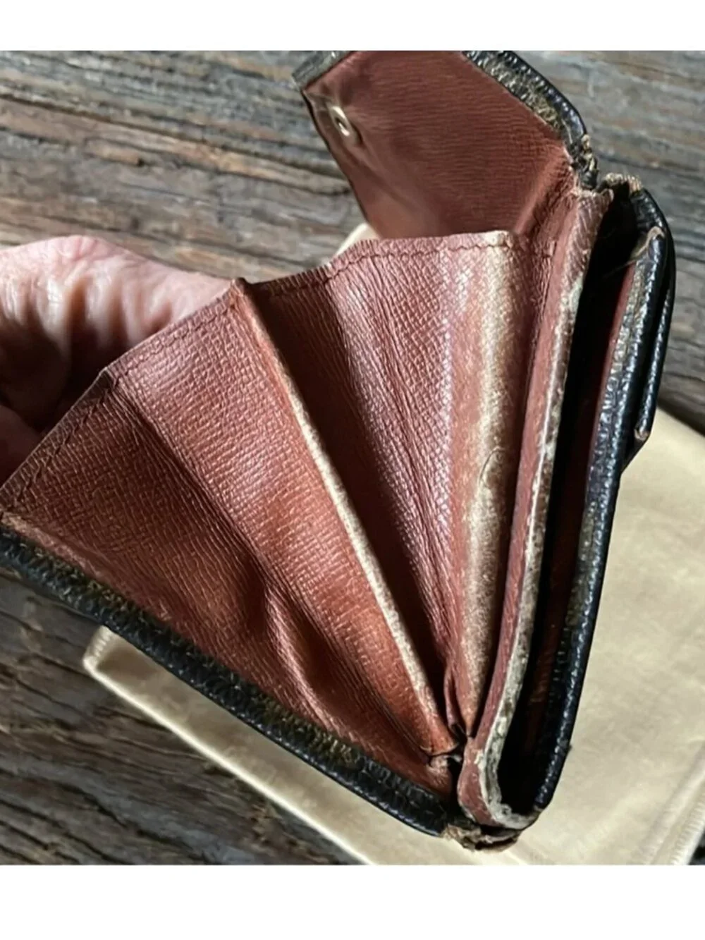Louis Vuitton snap wallet Vintage